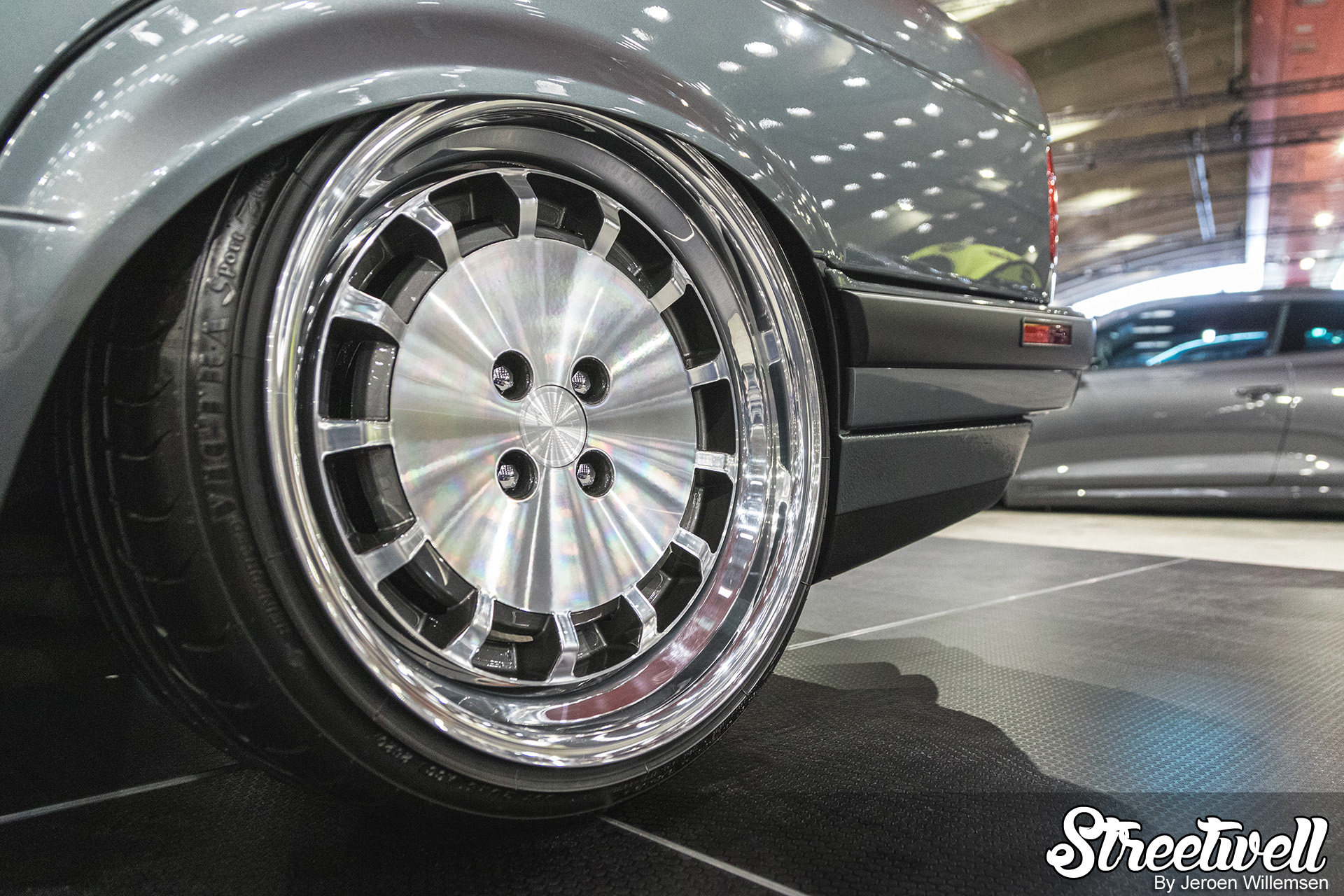 Stanced 1990 BMW E30