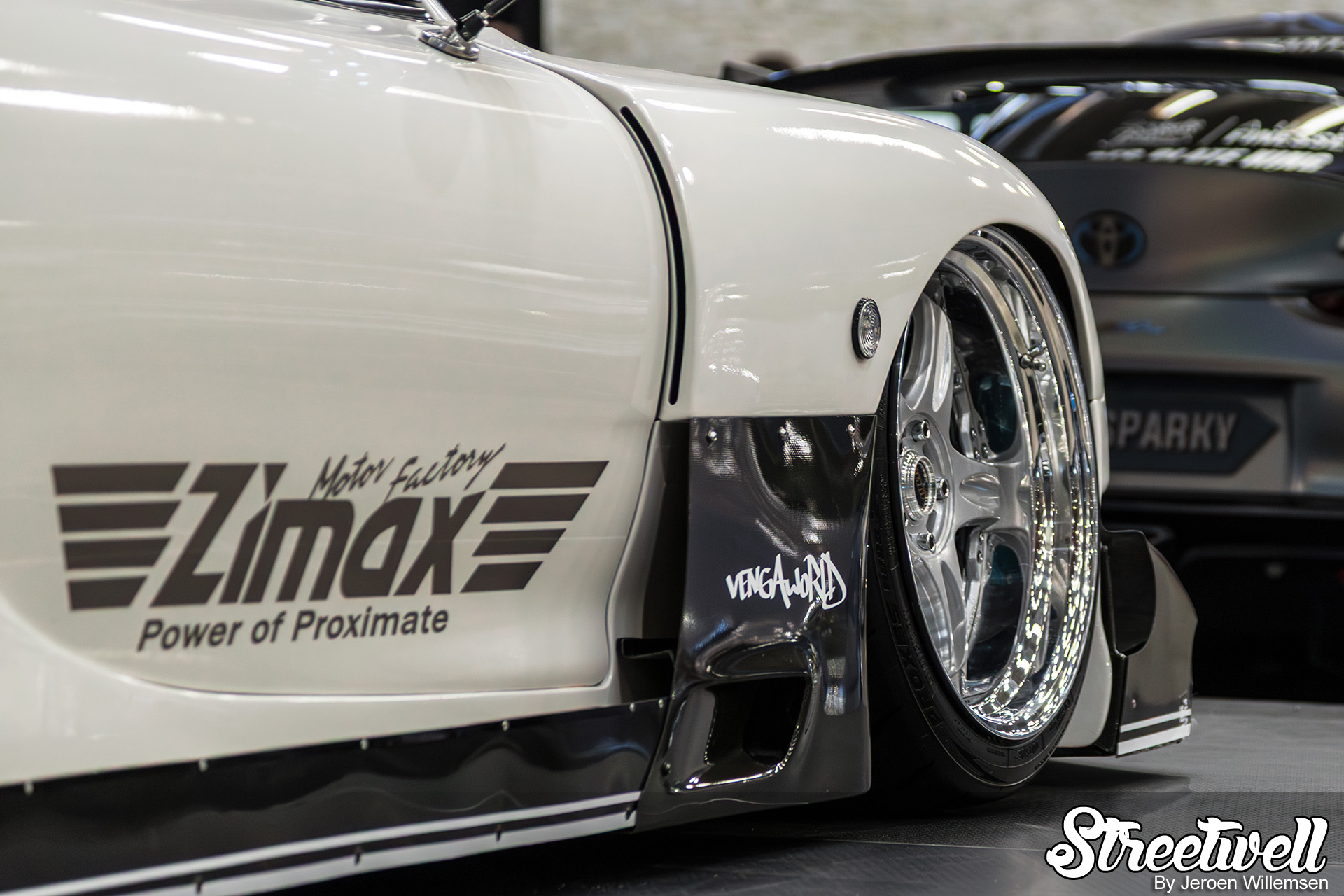 RX-7 with Zimax Power: Ultimate Wangan Racer - Streetwell